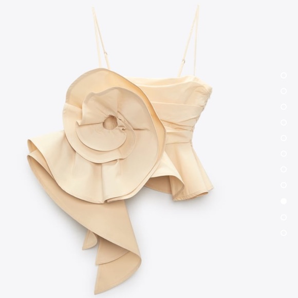 ZARA Voluminous Flower Top Limited Edition - Picture 5 of 10